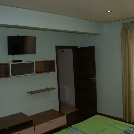 Apartment 88zla *